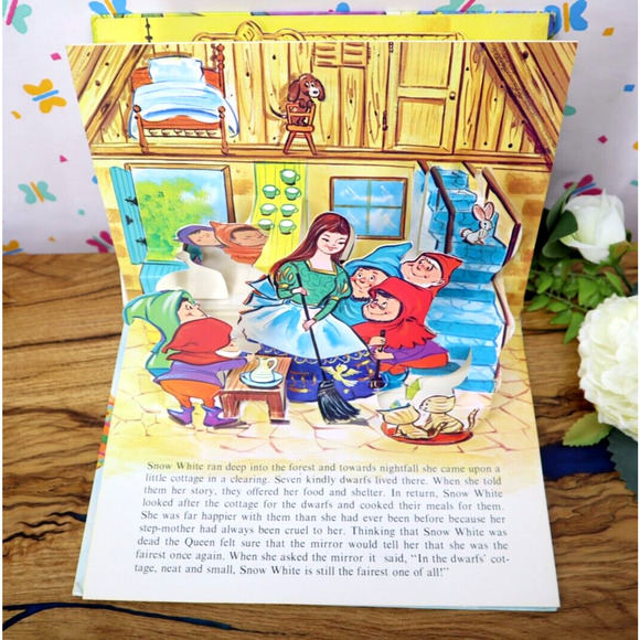 Vintage 1970s My Favorite Pop Up Book Snow White Retro 70s Childrens Book - Picture 7 of 9